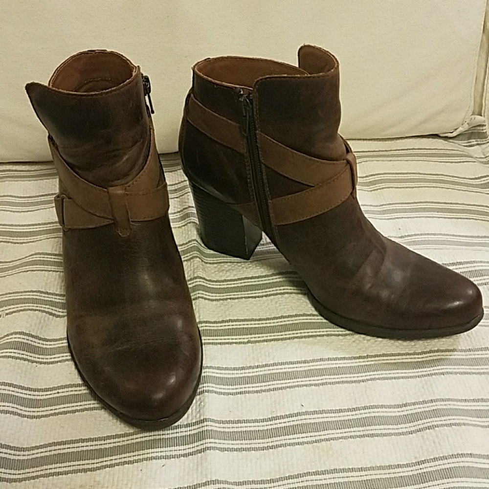 Børn brown distressed leather ankle booties
